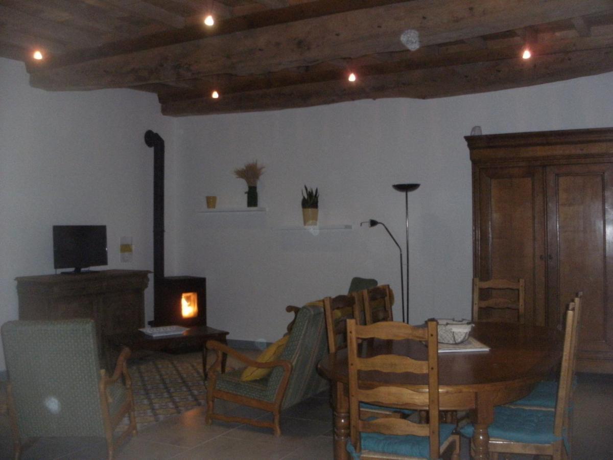 Grange Dans Ancien Corps De Ferme Hotel Bellengreville  Luaran gambar