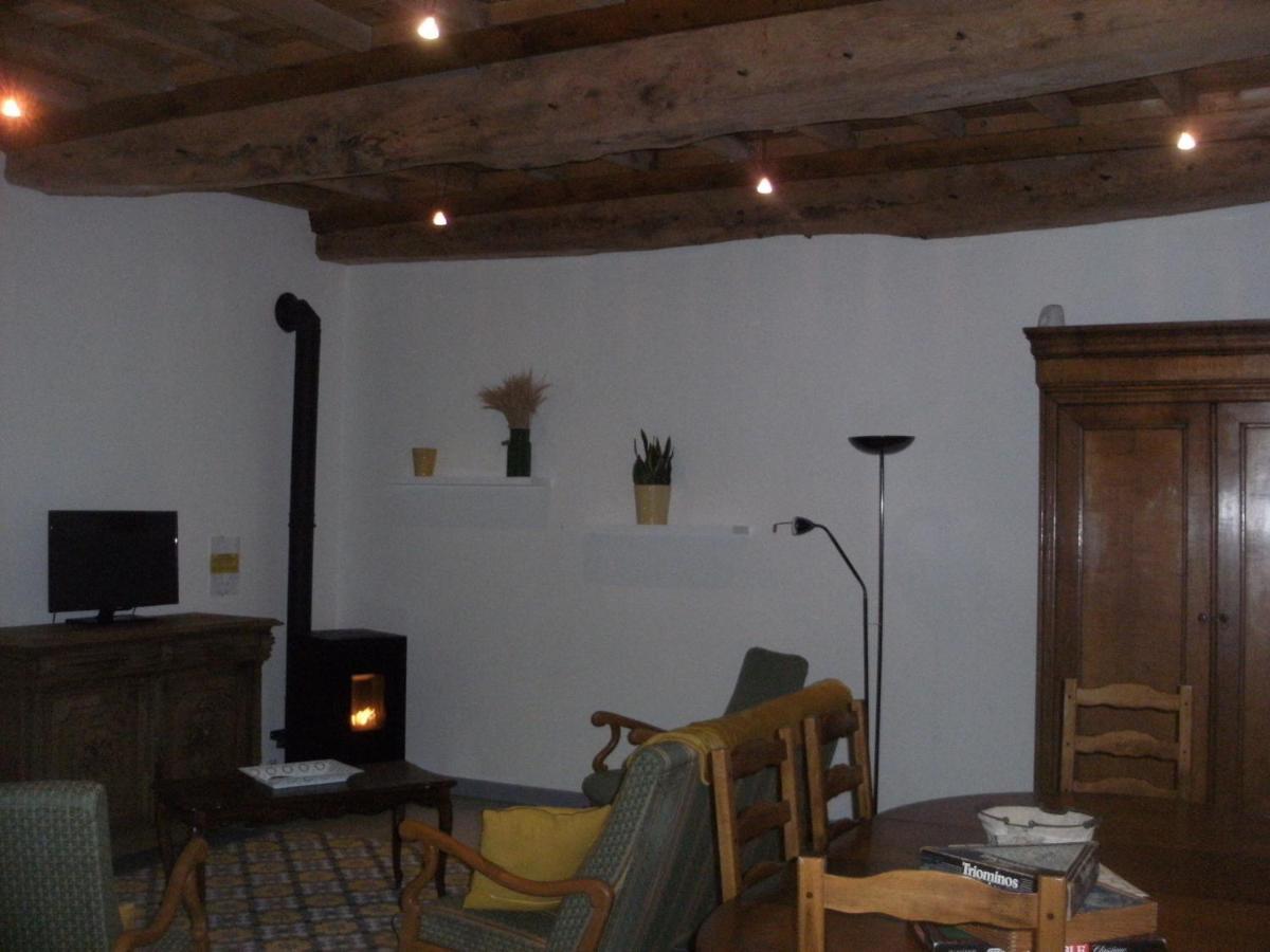 Grange Dans Ancien Corps De Ferme Hotel Bellengreville  Luaran gambar